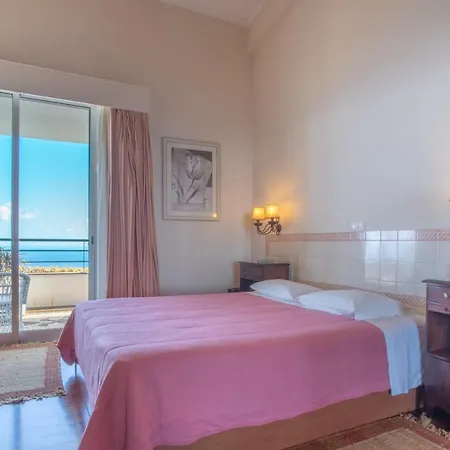 Vila Amelia In Falesia By The Sea Caniço