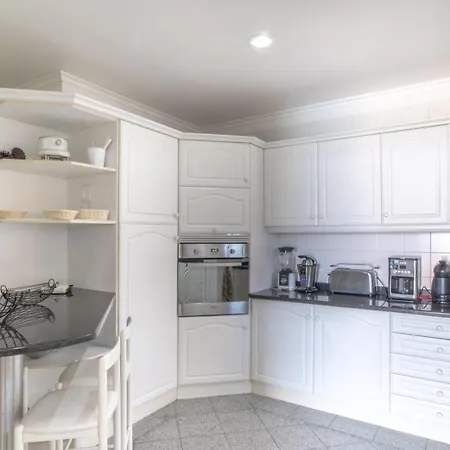 Amelia In Falesia By The Sea Villa