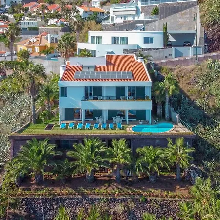 Villa Amelia In Falesia By The Sea