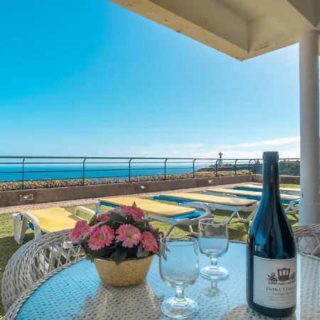 Villa Amelia In Falesia By The Sea