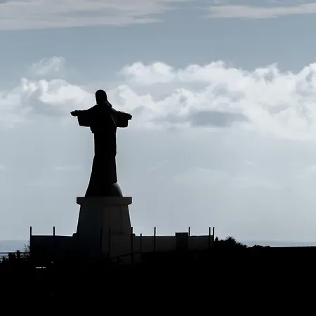 Villa Amelia In Falesia By The Sea Caniço