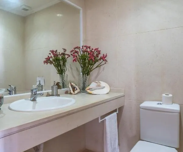 Amelia In Falesia By The Sea Канису